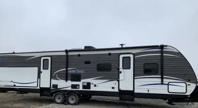 2019 Dutchmen Aspen Trail RV in RVs & Motorhomes in Kingston - Image 2