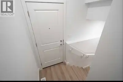 Basement for rent avaialble in Savana form 1 march . Brand new basement . 2 bed room 1 washroom . Se...