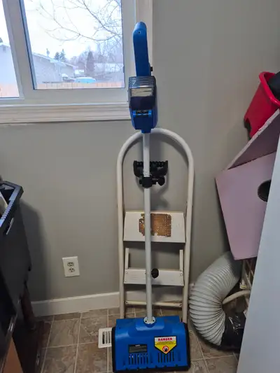 Mastercraft Cordless Snowblower 20 volt, View more