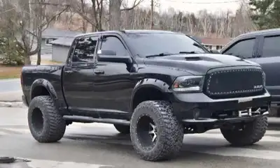 Lifted with pro comp lift. Sitting on 38x15.50x20 fuel rims with nitto trail grappler tires. Brand n...
