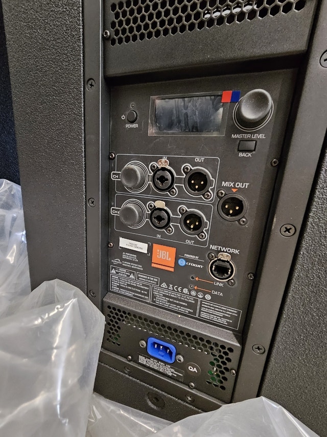 JBL PROFESSIONAL Performance & DJ Equipment Medicine Hat Kijiji