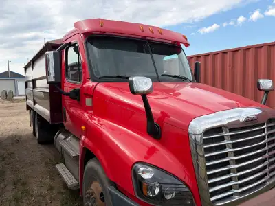 I have a 2016 freightliner tandem grain truck, DD15 engine, 13 speed Eaton manual, deleted engine, t...