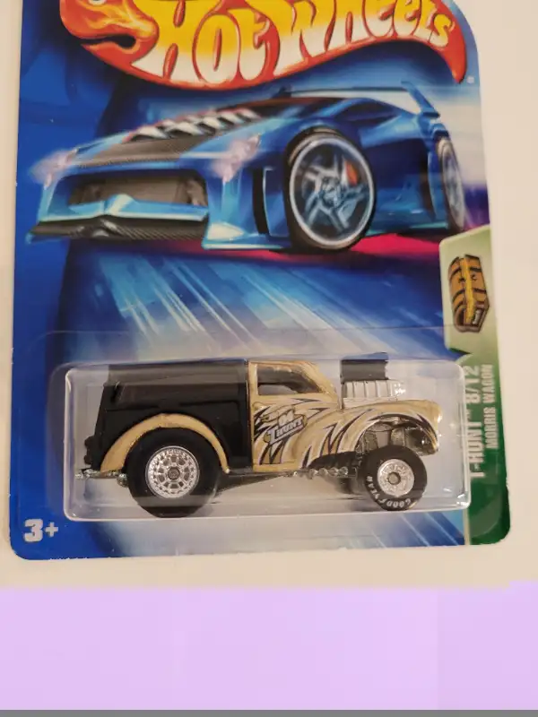 Vieille Hot Wheels Treasure Hunt neuve , rare ,Morris wagon 8/12 in Toys & Games in City of Montréal - Image 3