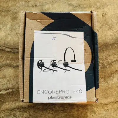 Selling a Plantronics EncorePro 540 customer service headset. It comes with a noise-canceling microp...