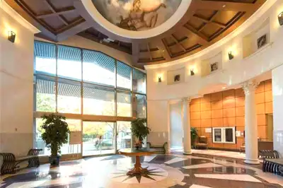 605ft2 - One bed and big den apartment in downtown Vancouver