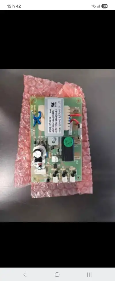PC Board Pour cellier Prestichef Mod: SN-45 Neuf, jamais installé.