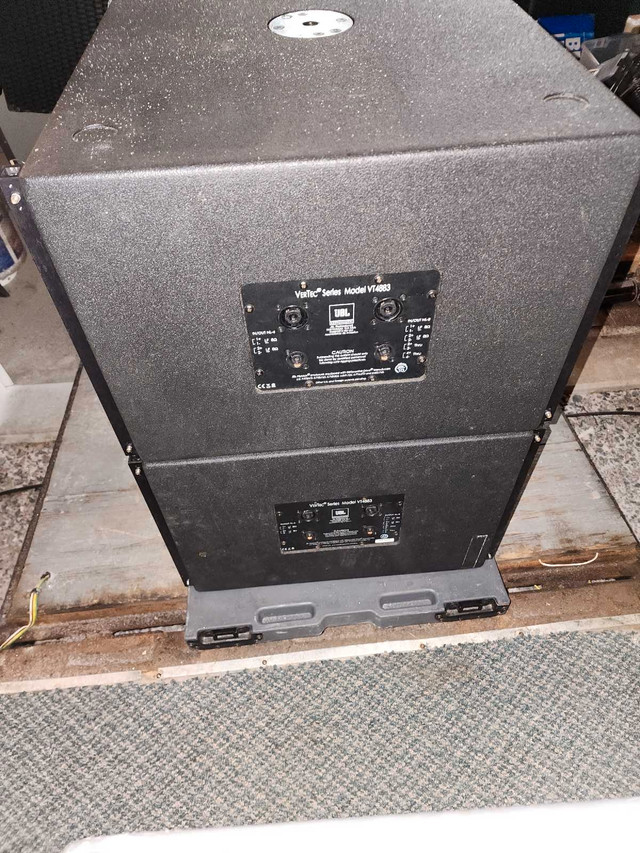 6 JBL VT4883 subwoofers in Pro Audio & Recording Equipment in City of Toronto - Image 4