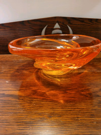 Chalet Glass, Large orange swirl bowl