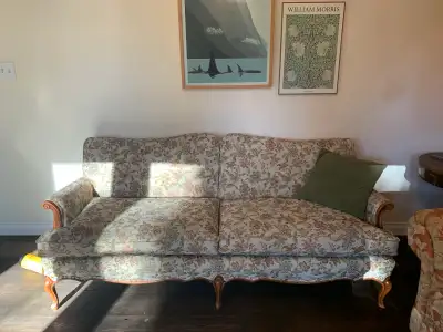 floral couch, View more