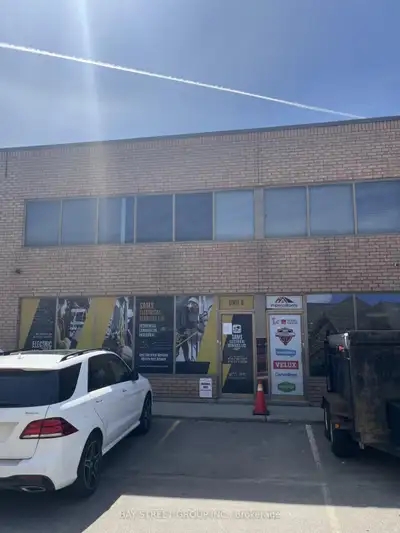Great Opportunity For end user/Investor In Centrally Located North York Industrial Area. Presently B...