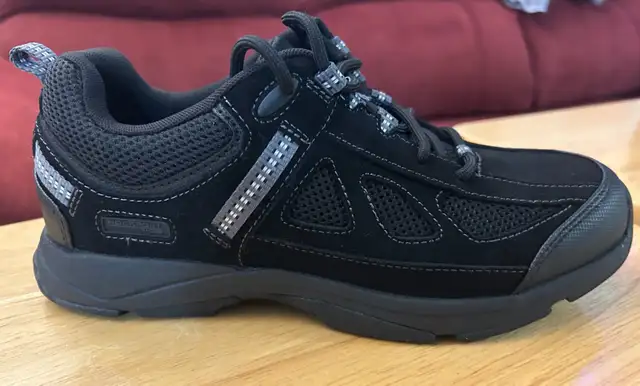 ROCKPORT SHOES/RUNNERS/WALKING SHOES - SIZE 8 in Men's Shoes in City of Toronto - Image 8