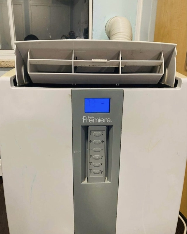 Powerful portable air conditioner w/hose+windows attachment Heaters, Humidifiers