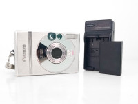 Canon PowerShot Digital ELPH S300 / IXUS 300 / IXY 300 Camera