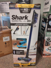 Shark cordless pet plus vacuum cleaner 
