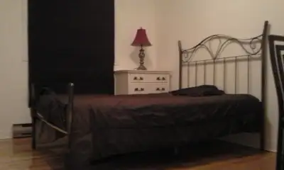 ! Disponible immédiatement ! é Deux belles chambres à louer en colocation dans une ambiance chaleure...