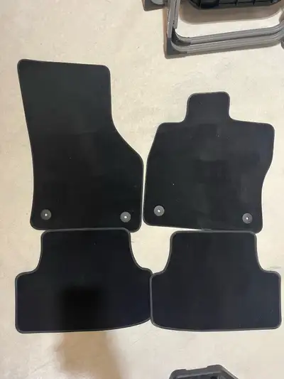 OEM VW Golf floor mats Came off a 2018 Golf Like new
