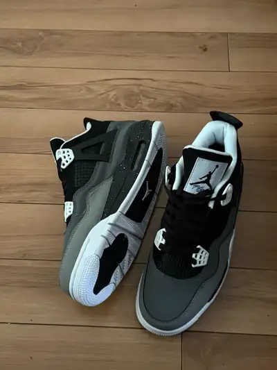 Air Jordan 4 Retro "Cool Grey, View more