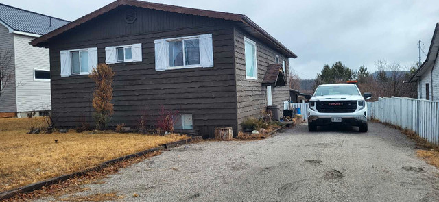 Furnished 4 bed 2 bath house nipigon in Long Term Rentals in Thunder Bay
