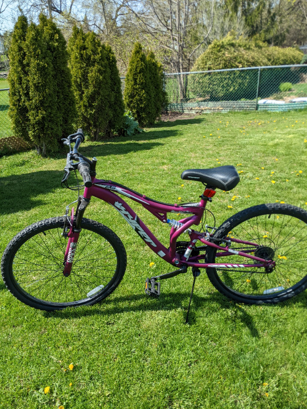 Hyper Bicycle for sale in Road in Belleville