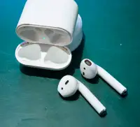 Apple AirPods 1st Generation - Perfect