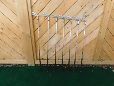 Right-hand PING i200   iron set, View more