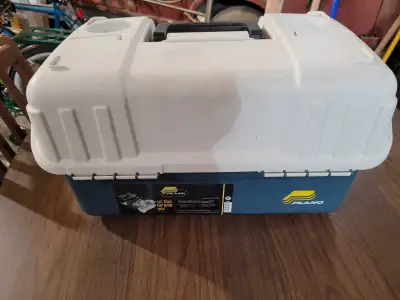 tackle box like new, View more