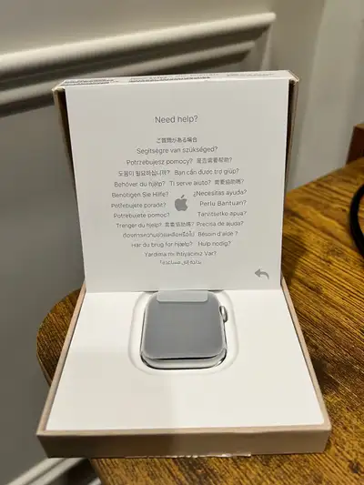Apple Watch SE 2, View more