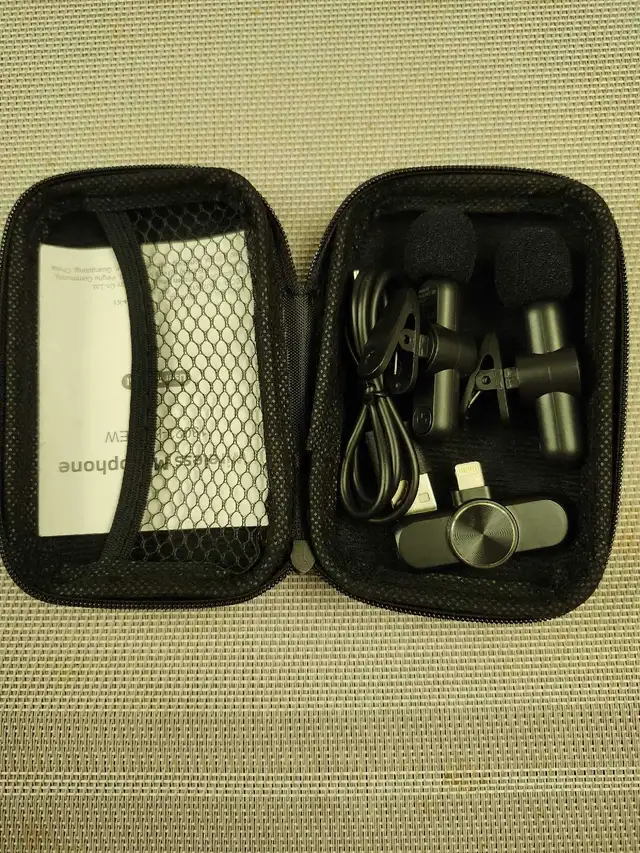 WIRELESS LAVALIER MICROPHONES in Pro Audio & Recording Equipment in Oshawa / Durham Region - Image 3