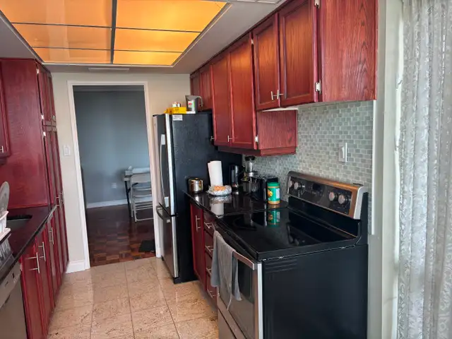 Private Room For Rent (Fall) in Room Rentals & Roommates in Ottawa - Image 2