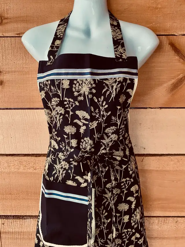 Handmade by me Apron. Elegant black and  gold design63660926626049121