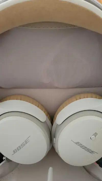 Bose Soundlink Headphones, View more