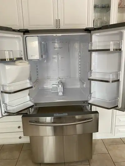 Broken Samsung Fridge, View more