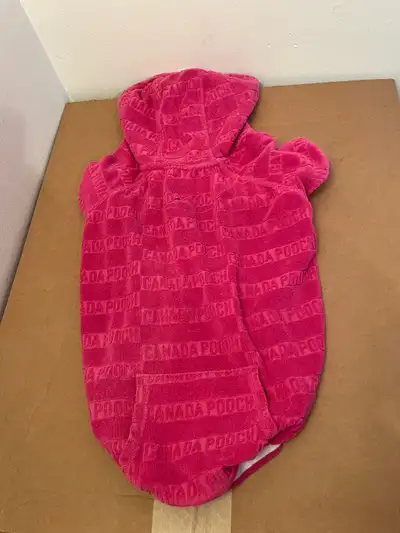 20” Beach Bum Towel Hoodie Canada Pooch, View more