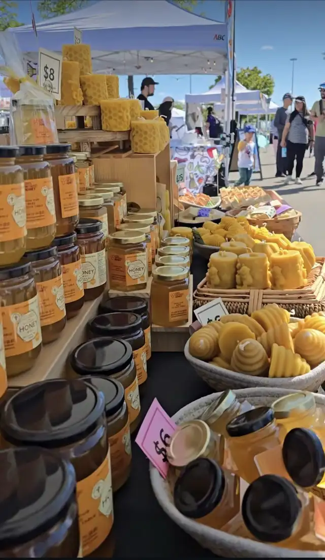 Leslieville Christmas Pop-up Market64634284920706123