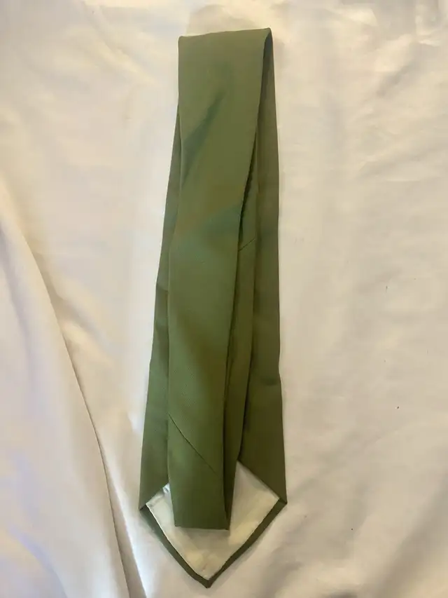 Vintage Bengal Lancer Tie in Men's in Oshawa / Durham Region - Image 3