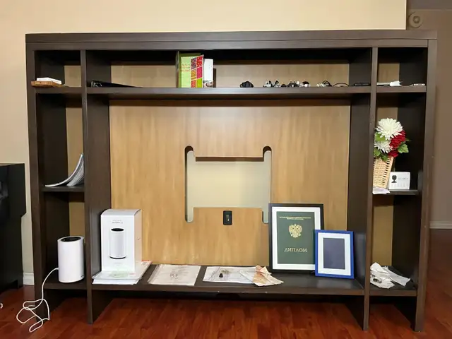 a console table in Other Tables in Edmonton - Image 2