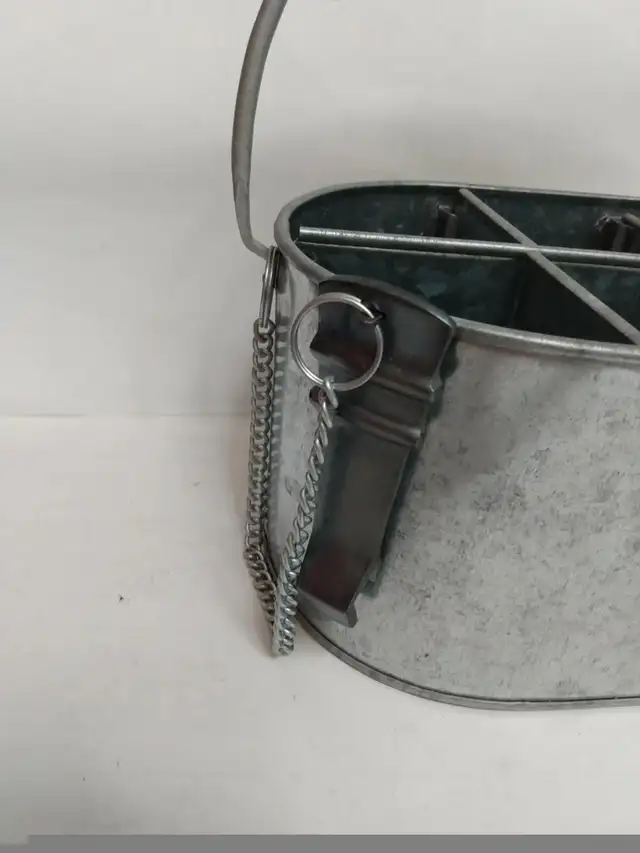 *Brand new* Pottery Barn 6 Can/Bottle Drink Beer Caddy Utensil H in Kitchen & Dining Wares in Mississauga / Peel Region - Image 3