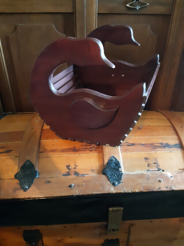 FIRST $35 TAKES IT ~ WOOD GOOSE  RACK ~ in Arts & Collectibles in St. Catharines
