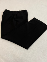 Ladies black dress pants sz 8
