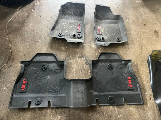 Jeep JL floor mats front and rear and good condition  in Other Parts & Accessories in La Ronge