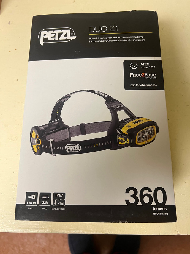 Lampe frontale petzl dans Pêche, camping et plein Air  à Longueuil/Rive Sud