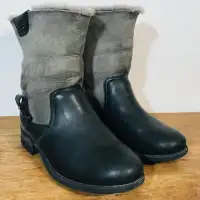 Ugg winter waterproof boots like new (femme)