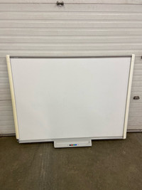 Smartboard m600 whiteboard great for office/ kids room $160