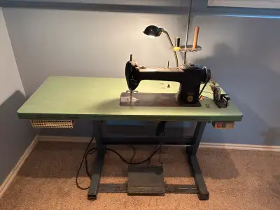 Singer 245-3 Sewing machine, View more