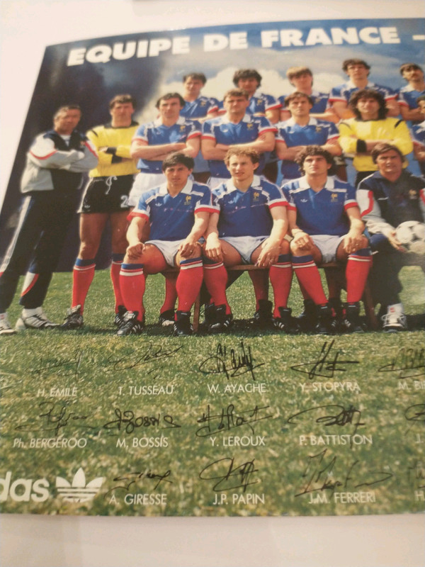 1986 World Cup in Mexico  France team picture in Arts & Collectibles in City of Toronto - Image 2