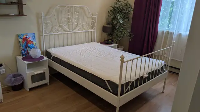 matelas double (en parfait état) in Beds & Mattresses in Longueuil / South Shore - Image 2