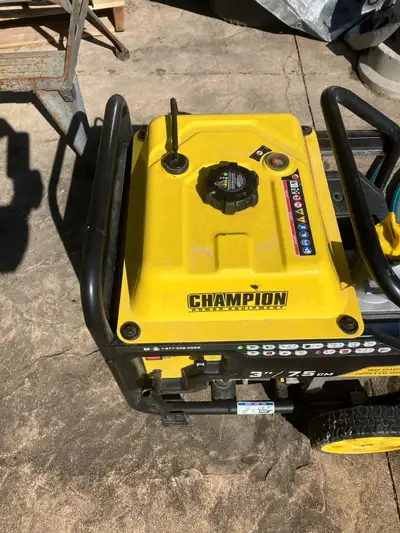 Champion semi-trash water pump. 3 in/7.5 cm. (New). Lucknow area. If interested call or text Bob @ 5...