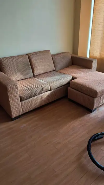 Meubles à donner , View more