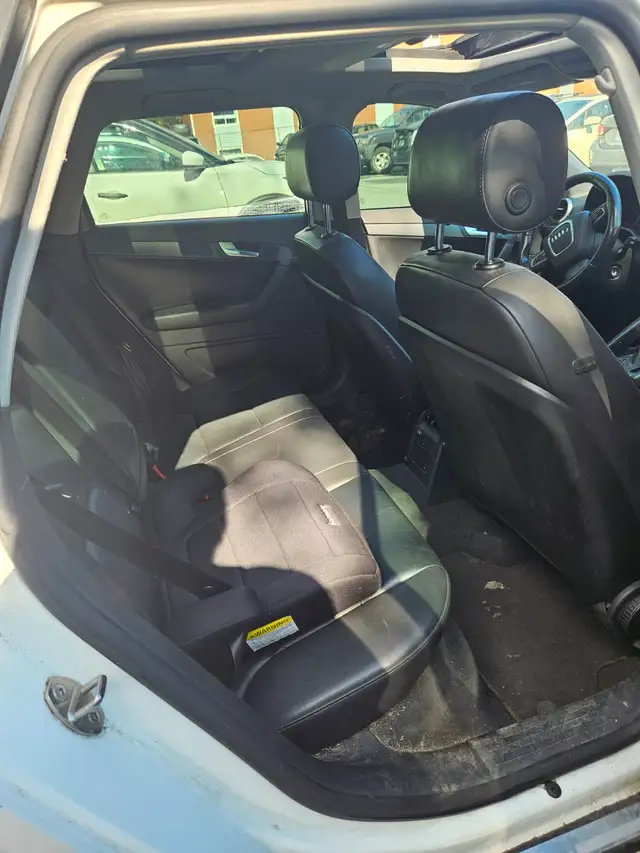 2010 Audi a3571064679871948807