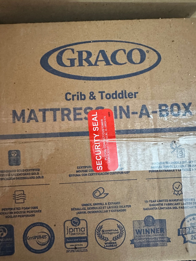 Graco crib + Mattress  in Cribs in Kenora - Image 3